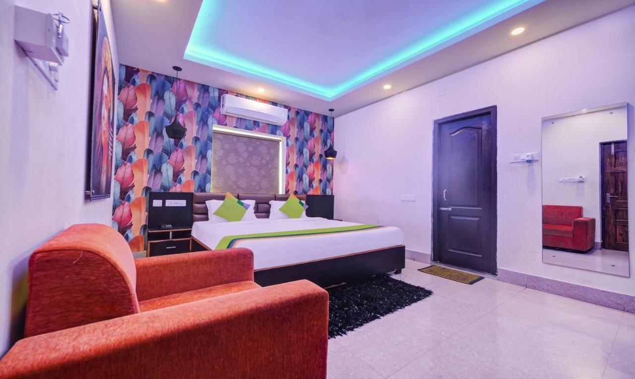 Hotel Treebo The Bollywood Bhubaneswar Esterno foto