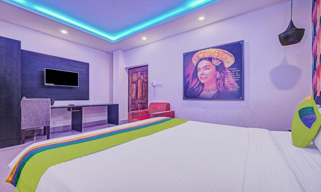 Hotel Treebo The Bollywood Bhubaneswar Esterno foto