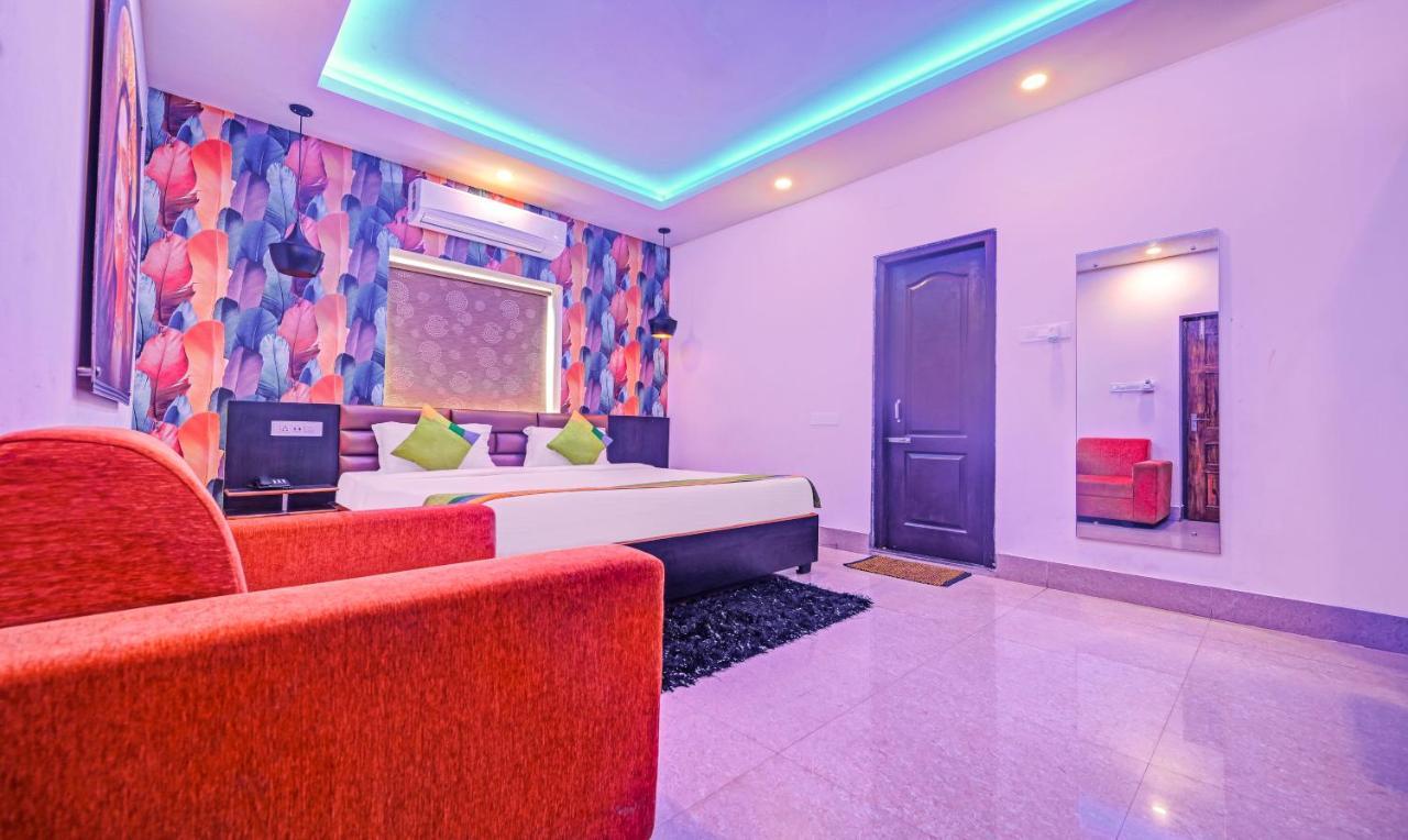 Hotel Treebo The Bollywood Bhubaneswar Esterno foto