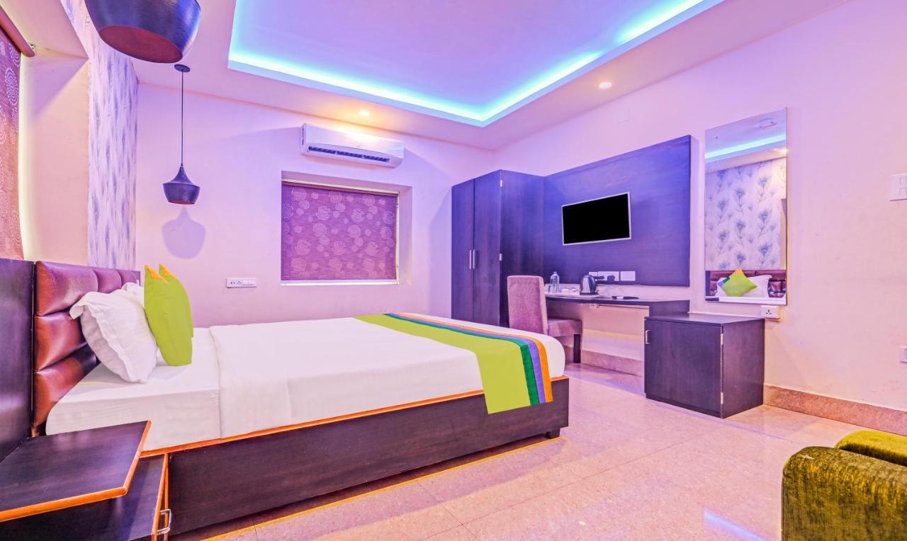 Hotel Treebo The Bollywood Bhubaneswar Esterno foto